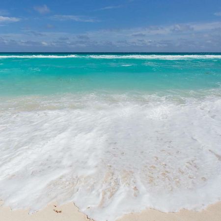 Large House - Walking To Beach - 10 Guests! แคนคูน ภายนอก รูปภาพ