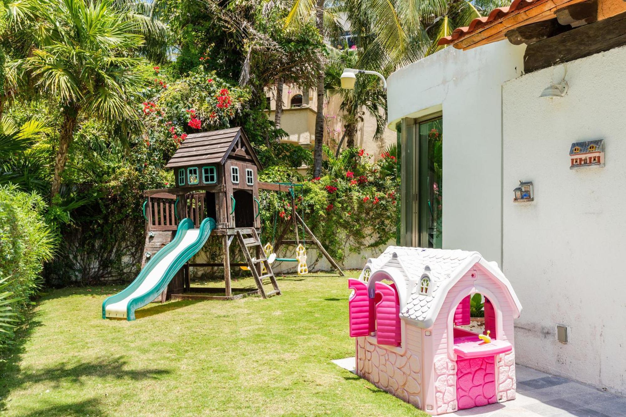 Large House - Walking To Beach - 10 Guests! แคนคูน ภายนอก รูปภาพ