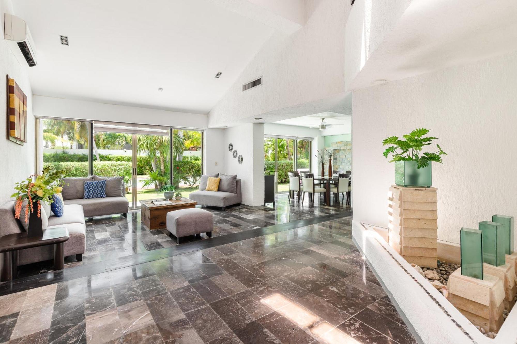 Large House - Walking To Beach - 10 Guests! แคนคูน ภายนอก รูปภาพ