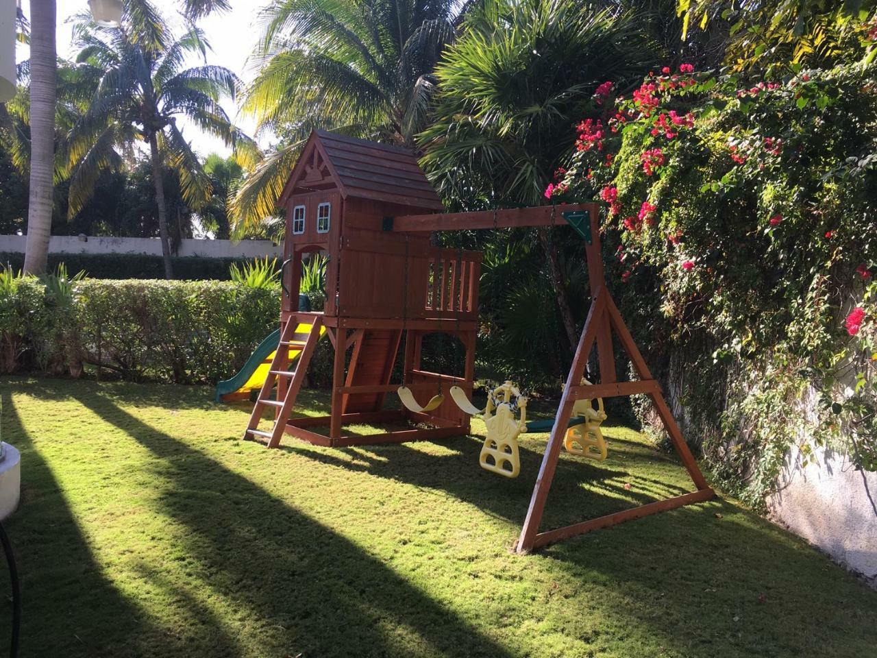 Large House - Walking To Beach - 10 Guests! แคนคูน ภายนอก รูปภาพ